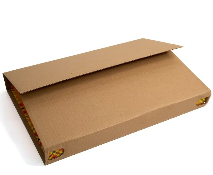 Коробка 375×255×38 мм на мелованной бумаге