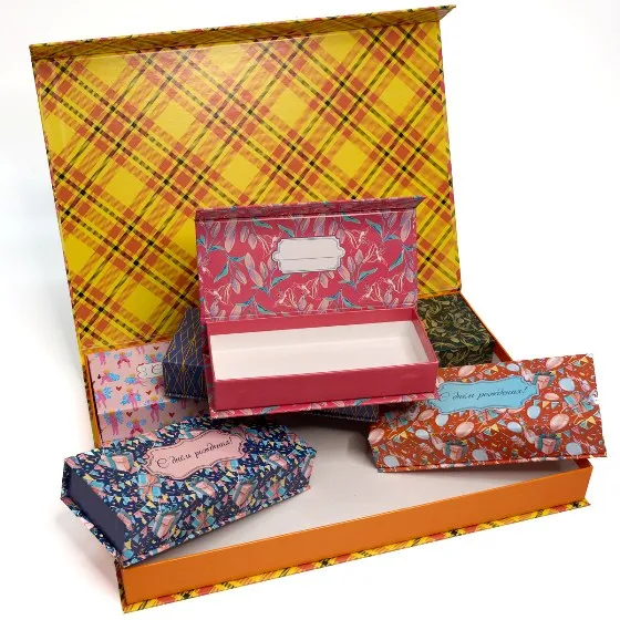 Коробка 375×255×38 мм на мелованной бумаге