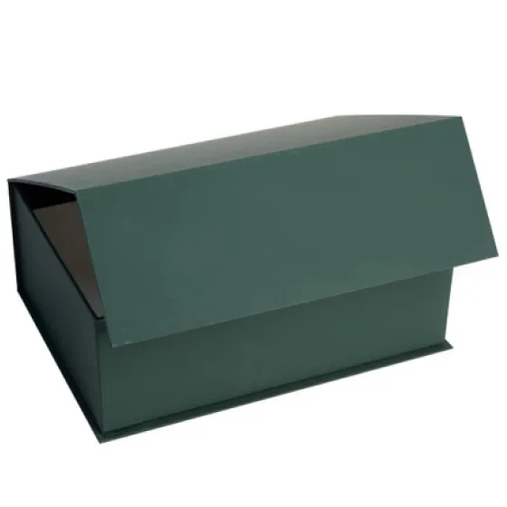 Коробка 165×230×85 мм на бархатистой бумаге