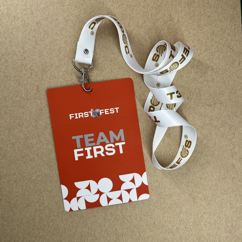 Бейджи с лентой на заказ