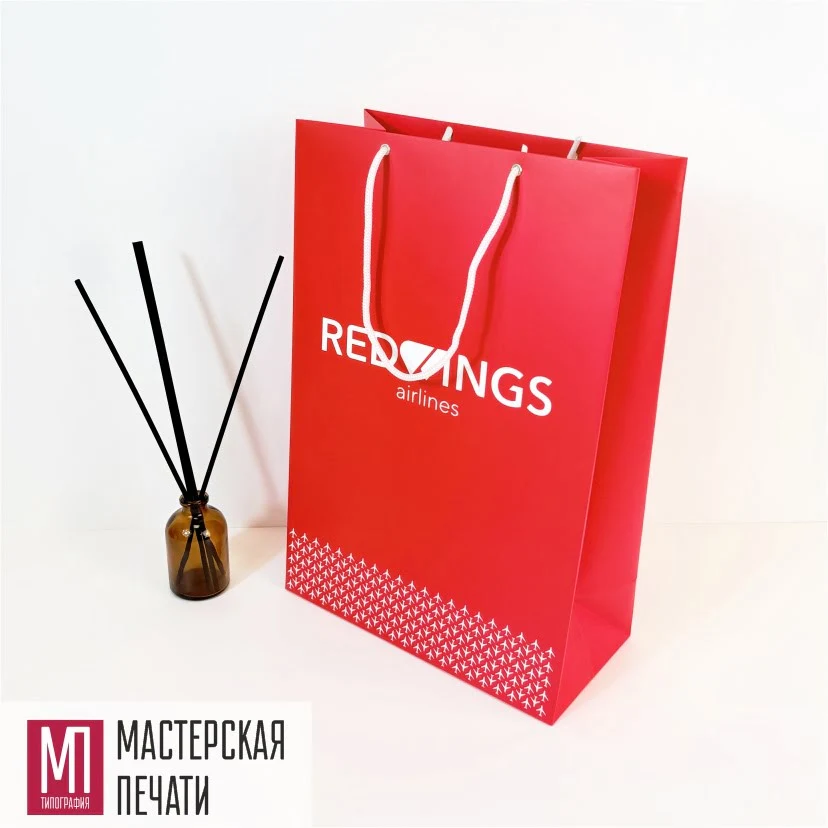 Пакет бумажный с логотипом