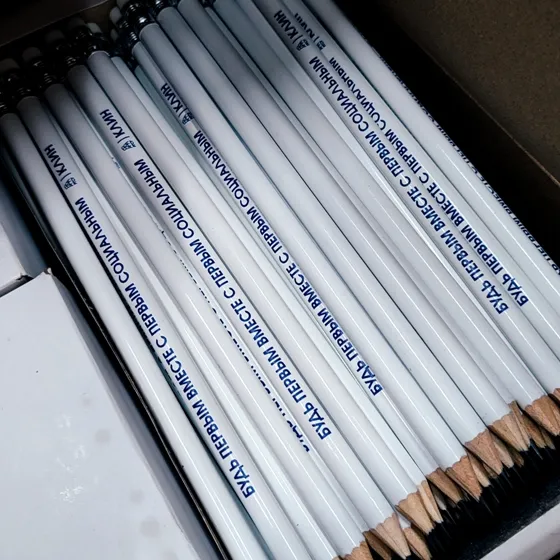 УФ нанесение на карандаши