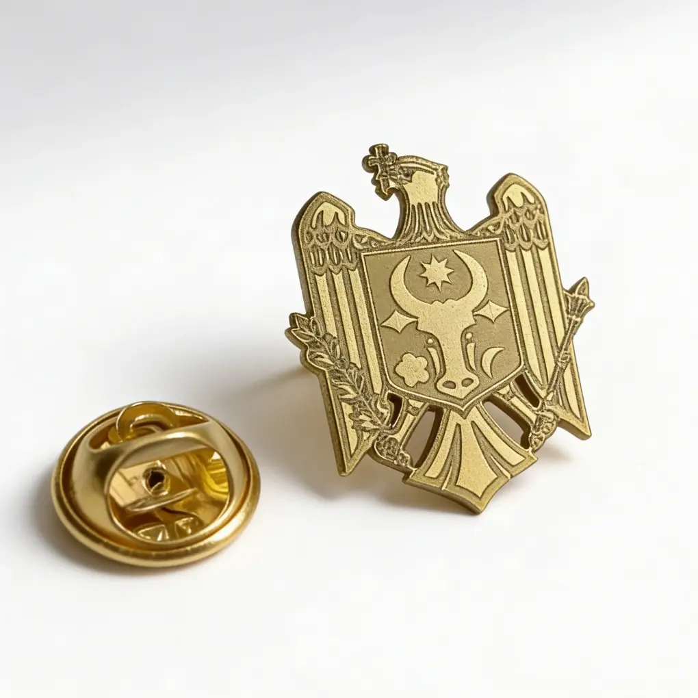 Insigna de rever cu simbolurile de stat