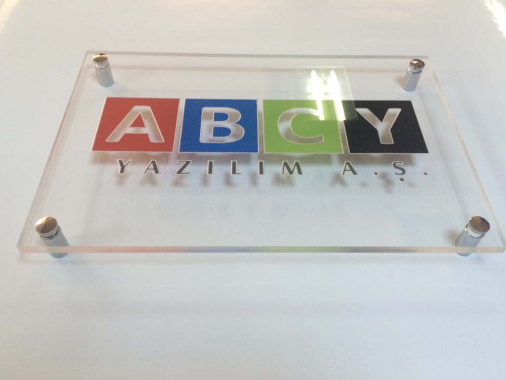 Табличка A4 из прозрачного акрила 3 мм