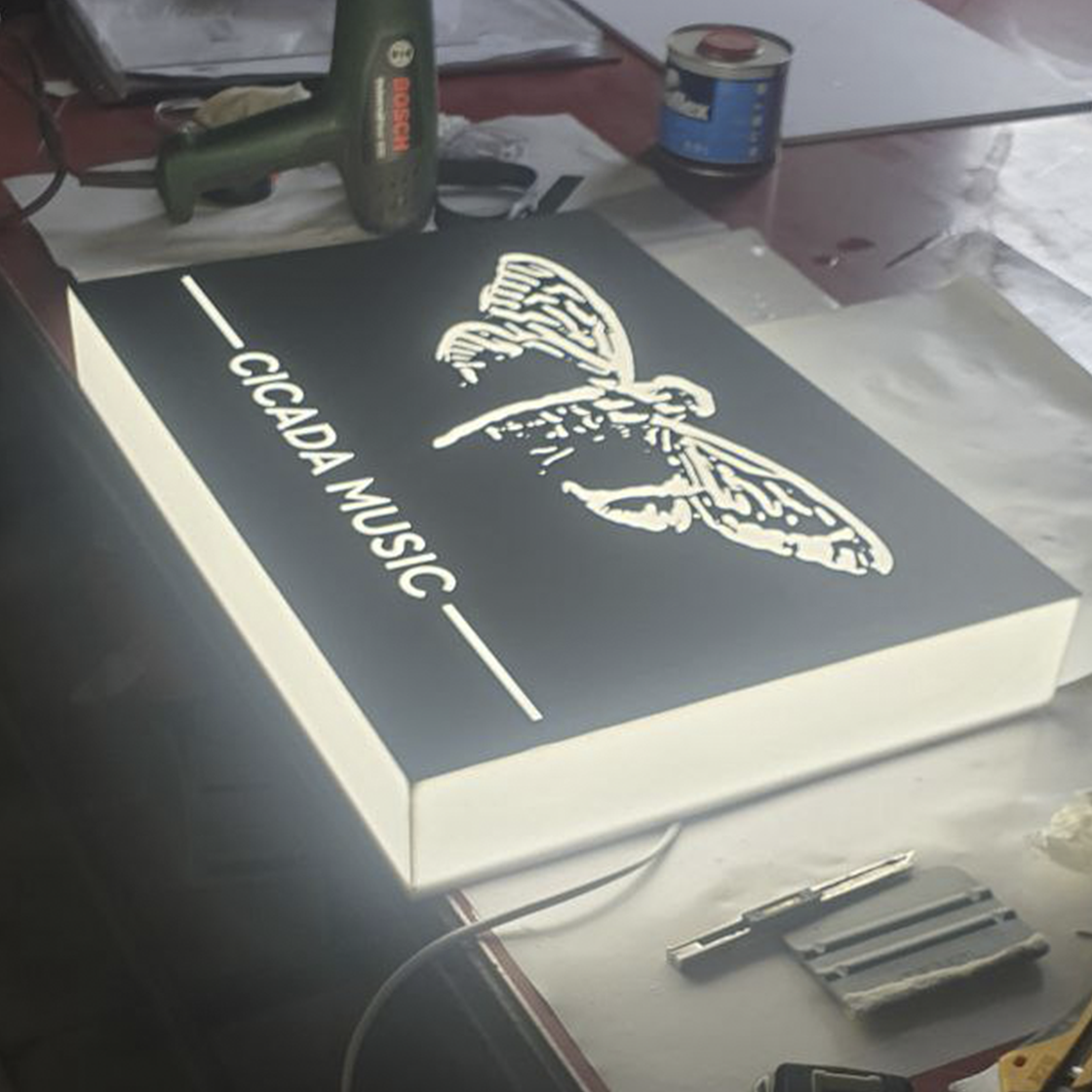 Световой короб 2500 мм